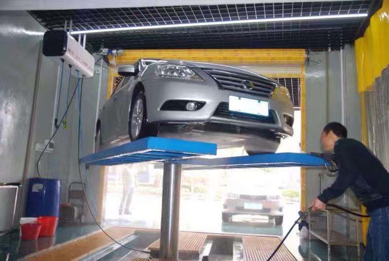 Single Post Hydraulic Car Lift H-Type Arm 1900mm Lifting Height
